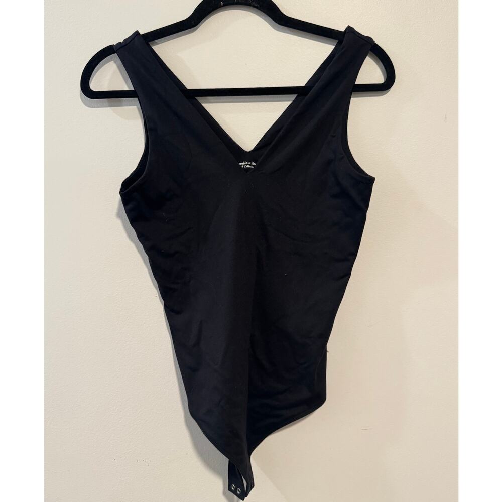 Abercrombie & Fitch‎ Black Bodysuit Women’s Medium V-Neck Sleeveless Stretch